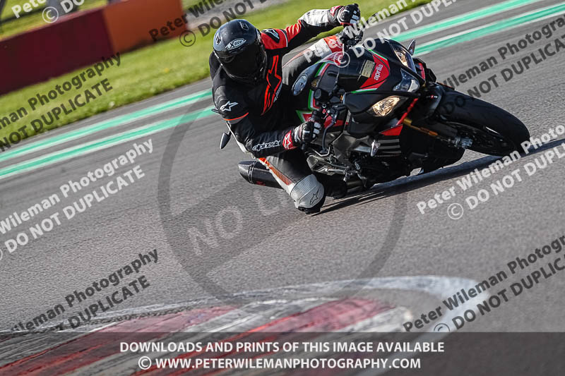 donington no limits trackday;donington park photographs;donington trackday photographs;no limits trackdays;peter wileman photography;trackday digital images;trackday photos